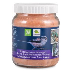 Pindakaas voor tuinvogels met bosvruchten
